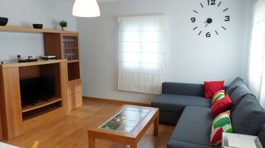 Aluche Con Parking Gratuito Appartement Madrid